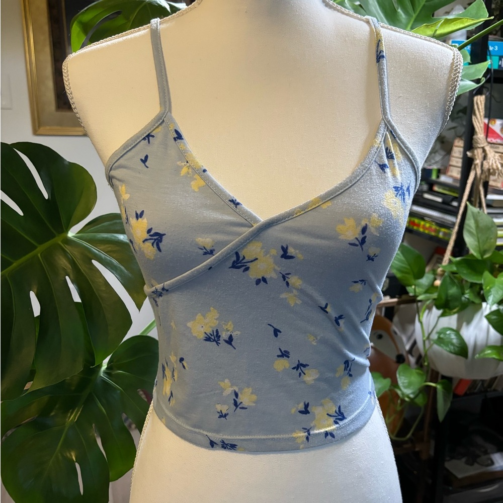 Cute Light Blue Floral Adjustable Tank Top